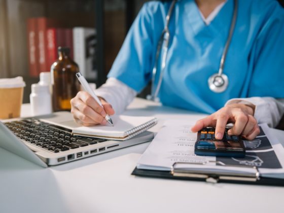 7 REASONS WHY HIRING A MEDICAL BILLING COMPANY IS BETTER THAN IN-HOUSE STAFF